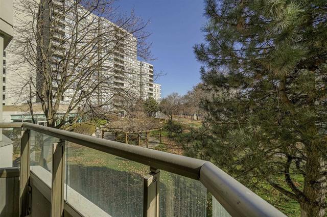 211 - 7 Townsgate Dr, Condo with 2 bedrooms, 2 bathrooms and 2 parking in Vaughan ON | Image 16