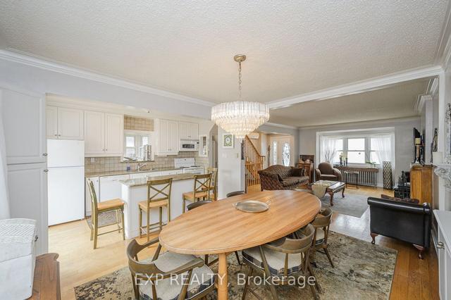 497 Donlands Ave, House detached with 3 bedrooms, 2 bathrooms and 3 parking in Toronto ON | Image 5