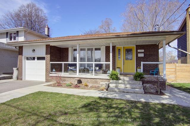 1985 Lenarthur Dr, House detached with 4 bedrooms, 2 bathrooms and 3 parking in Mississauga ON | Image 1