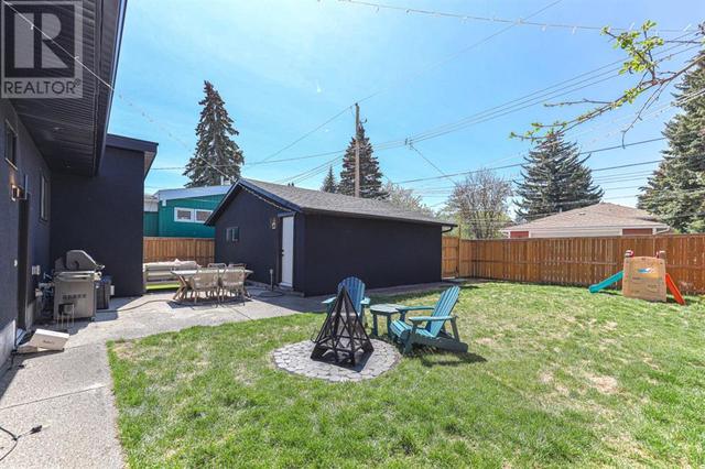 4224 Vauxhall Crescent Nw, House detached with 5 bedrooms, 3 bathrooms and 2 parking in Calgary AB | Image 43