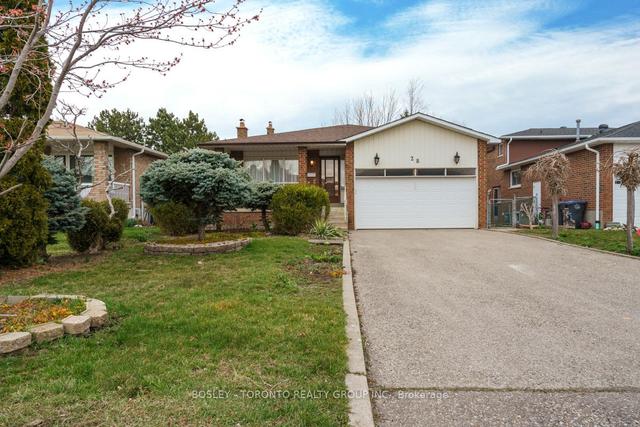 28 Leander St, House detached with 4 bedrooms, 3 bathrooms and 6 parking in Brampton ON | Image 1