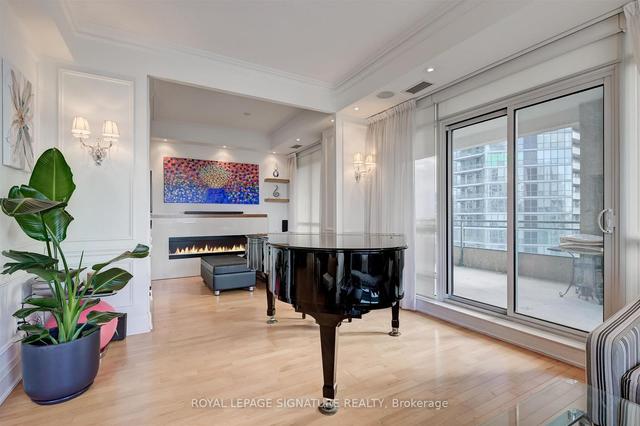 2603 - 35 Hayden St, Condo with 2 bedrooms, 2 bathrooms and 1 parking in Toronto ON | Image 28