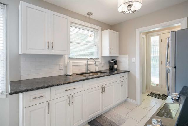 12 Princeway Dr, House detached with 3 bedrooms, 2 bathrooms and 3 parking in St. Catharines ON | Image 6