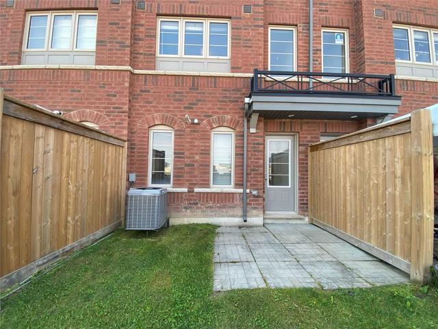 2534 Bromus Path, Townhouse with 3 bedrooms, 3 bathrooms and 2 parking in Oshawa ON | Image 18