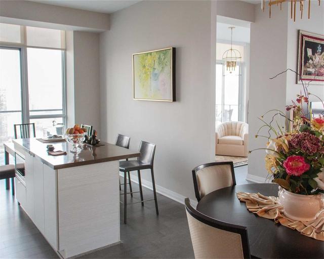 3901 - 59 Annie Craig Dr, Condo with 2 bedrooms, 3 bathrooms and 2 parking in Toronto ON | Image 4