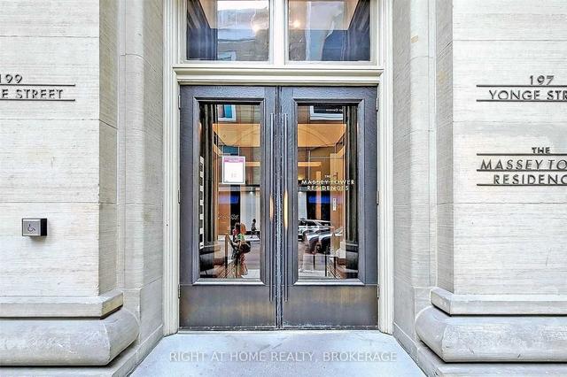 2710 - 197 Yonge St, Condo with 1 bedrooms, 1 bathrooms and 0 parking in Toronto ON | Image 12