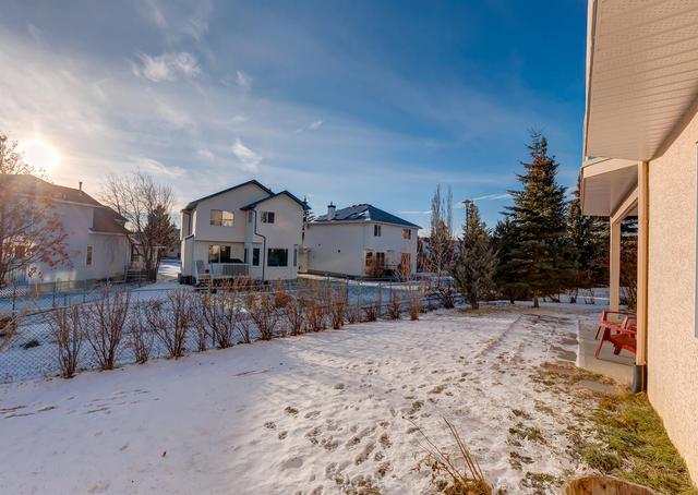 315 Scenic View Bay Nw, House detached with 4 bedrooms, 3 bathrooms and 4 parking in Calgary AB | Image 42