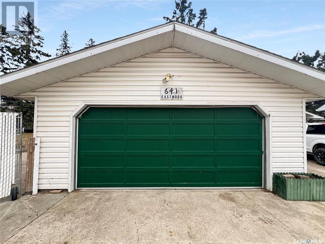 641 Eastwood Street, House detached with 5 bedrooms, 2 bathrooms and null parking in Prince Albert SK | Image 4