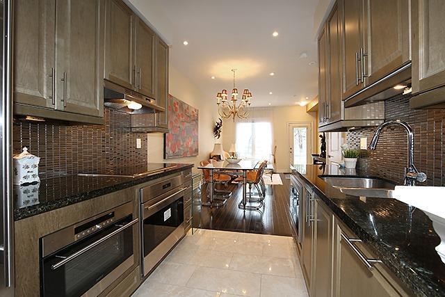 2150 Bayview Ave, Townhouse with 3 bedrooms, 3 bathrooms and 2 parking in Toronto ON | Image 7