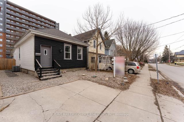 190 Clarence St, House detached with 2 bedrooms, 1 bathrooms and 2 parking in London ON | Image 23