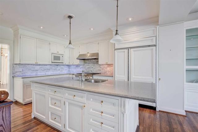 9 Drumsnab Rd, House detached with 5 bedrooms, 5 bathrooms and 6 parking in Toronto ON | Image 5