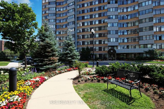 801 - 90 Fisherville Rd, Condo with 2 bedrooms, 2 bathrooms and 1 parking in Toronto ON | Image 22