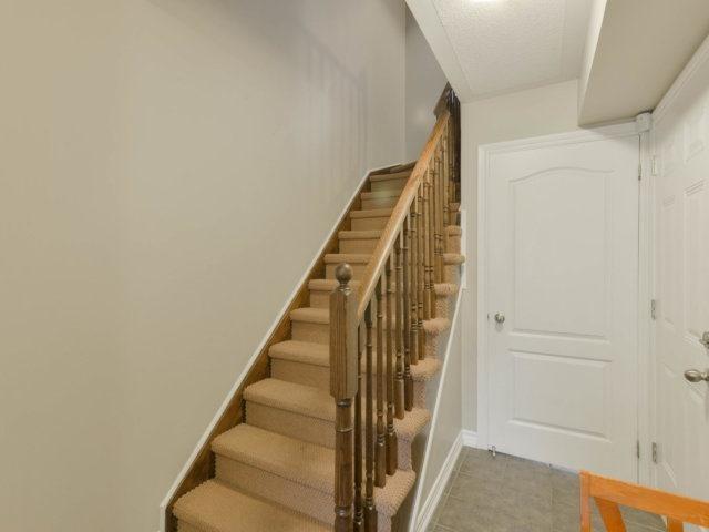 8 Bakewell St, Townhouse with 3 bedrooms, 3 bathrooms and 2 parking in Brampton ON | Image 5