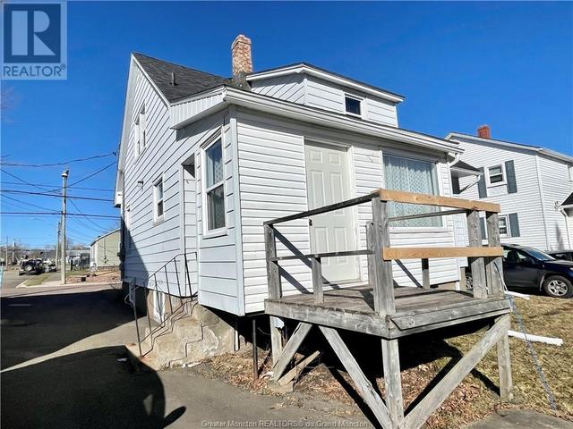 467 High St, House detached with 3 bedrooms, 1 bathrooms and null parking in Moncton NB | Image 3