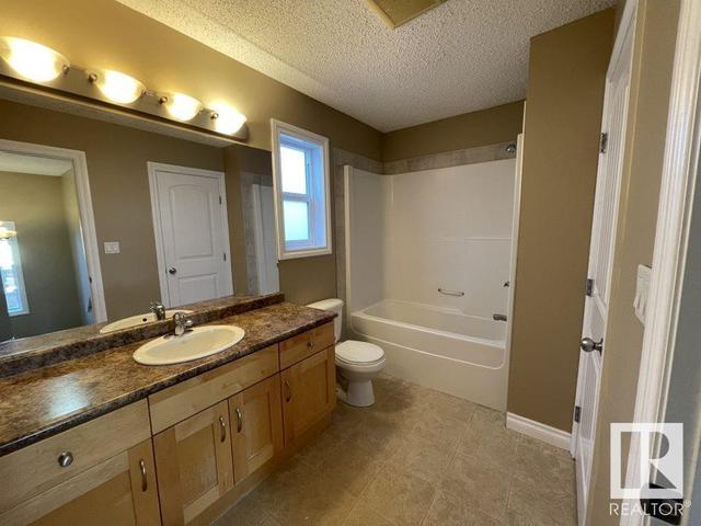 12042 66 St Nw Nw, House semidetached with 3 bedrooms, 1 bathrooms and null parking in Edmonton AB | Image 9