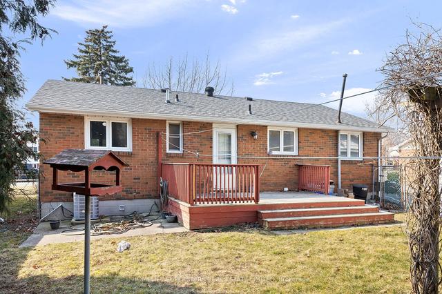 3020 Peace Crt, House detached with 3 bedrooms, 2 bathrooms and 6 parking in Windsor ON | Image 20