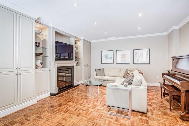 79 Crimson Millway, Townhouse with 3 bedrooms, 3 bathrooms and 2 parking in Toronto ON | Image 12