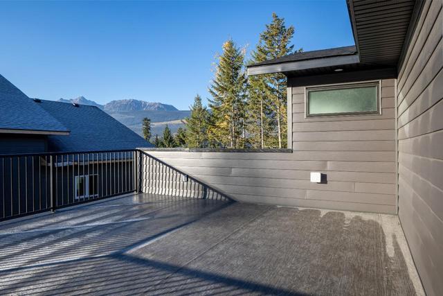 1538 Cedar Street, House detached with 6 bedrooms, 5 bathrooms and null parking in Golden BC | Image 48