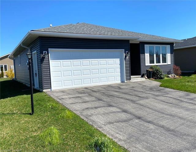 28 Huron Heights Drive, House detached with 2 bedrooms, 2 bathrooms and 3 parking in Ashfield Colborne Wawanosh ON | Image 17