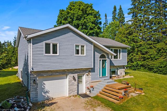 758441 Girl Guide Road, House detached with 3 bedrooms, 2 bathrooms and 11 parking in Georgian Bluffs ON | Image 2
