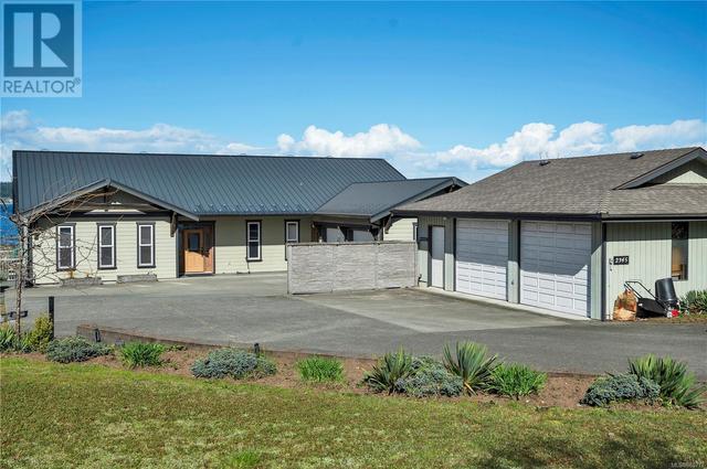 2345 Island Hwy S, House detached with 3 bedrooms, 3 bathrooms and 6 parking in Campbell River BC | Image 1