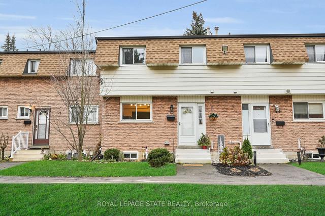 25 - 1440 Garth St, Townhouse with 4 bedrooms, 2 bathrooms and 1 parking in Hamilton ON | Image 1