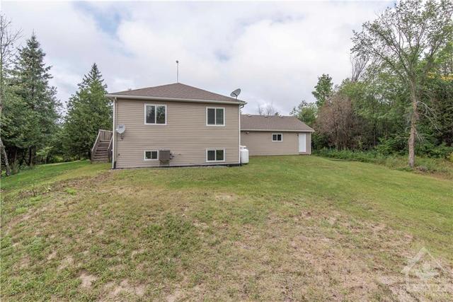 1793 Pinery Road, House detached with 5 bedrooms, 3 bathrooms and 10 parking in Montague ON | Image 27
