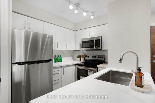 1206 - 16 Yonge St, Condo with 1 bedrooms, 2 bathrooms and 1 parking in Toronto ON | Image 3