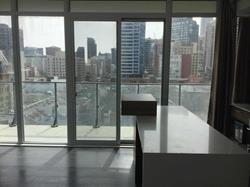 802 - 75 St Nicholas St, Condo with 2 bedrooms, 2 bathrooms and 1 parking in Toronto ON | Image 2