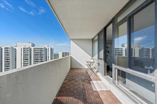 1207 - 3300 Don Mills Rd, Condo with 2 bedrooms, 2 bathrooms and 1 parking in Toronto ON | Image 6