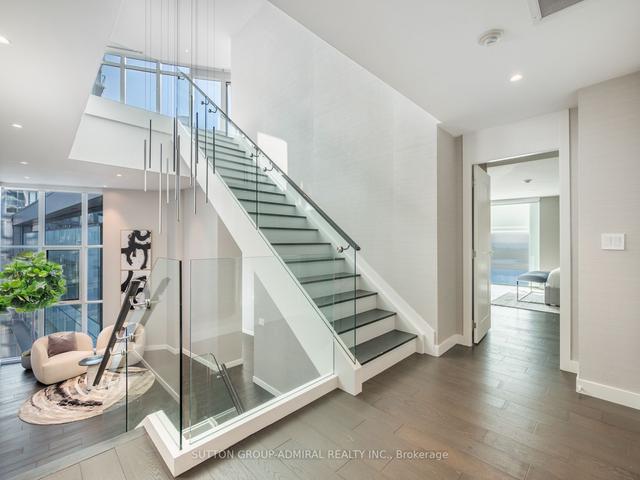 3306 - 21 Iceboat Terr, Condo with 3 bedrooms, 4 bathrooms and 3 parking in Toronto ON | Image 5