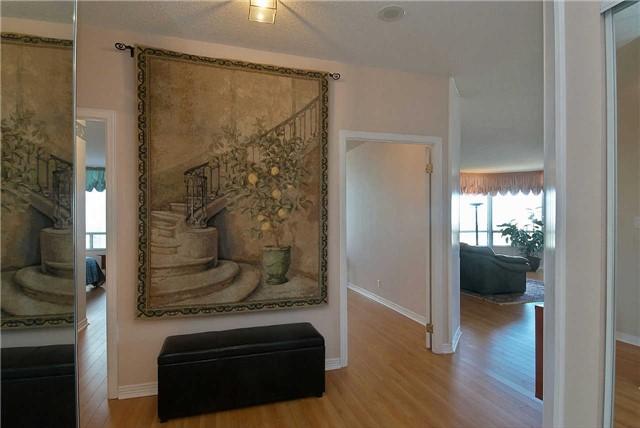sph8 - 1 Aberfoyle Cres, Condo with 2 bedrooms, 2 bathrooms and 1 parking in Toronto ON | Image 9
