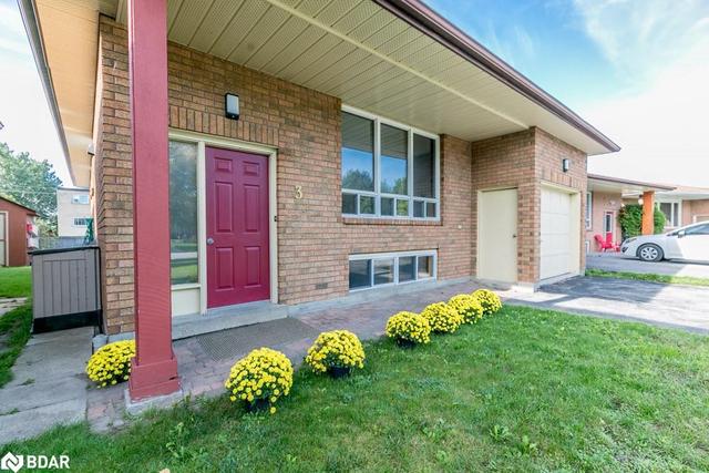 3 Buchanan Street, House detached with 5 bedrooms, 2 bathrooms and 5 parking in Barrie ON | Image 5