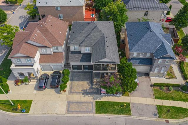 345 Vellore Woods Blvd, House detached with 4 bedrooms, 4 bathrooms and 4 parking in Vaughan ON | Image 1