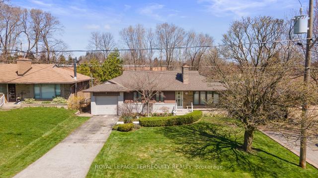 132 Sunny Slope Ave, House detached with 3 bedrooms, 1 bathrooms and 4 parking in Toronto ON | Image 20