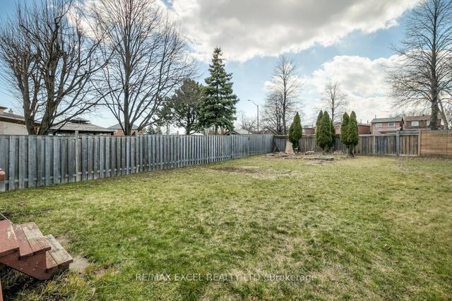 36 Hainsworth Crt, House attached with 3 bedrooms, 4 bathrooms and 6 parking in Markham ON | Image 29