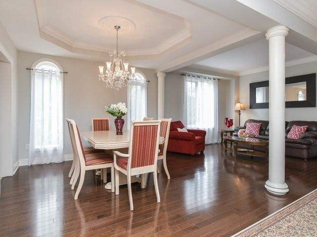 220 Innville Cres, House detached with 4 bedrooms, 5 bathrooms and 6 parking in Oakville ON | Image 7