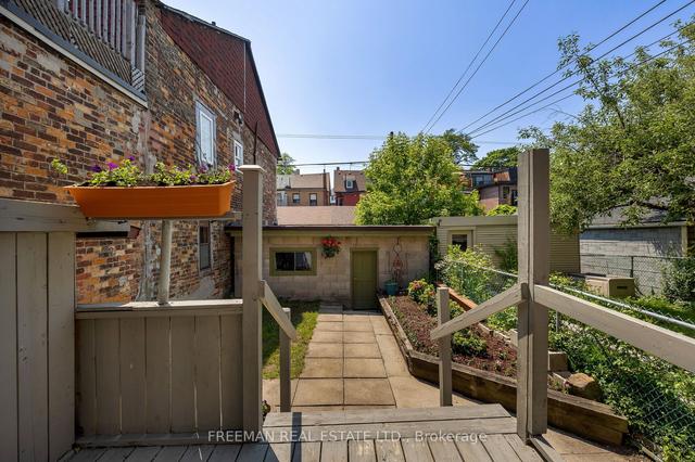 616 Manning Ave, House semidetached with 4 bedrooms, 3 bathrooms and 2 parking in Toronto ON | Image 31
