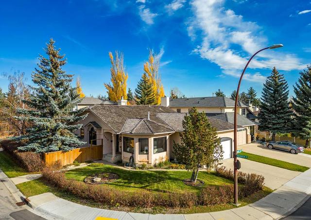 1414 Shawnee Drive Sw, House detached with 4 bedrooms, 3 bathrooms and 5 parking in Calgary AB | Image 1