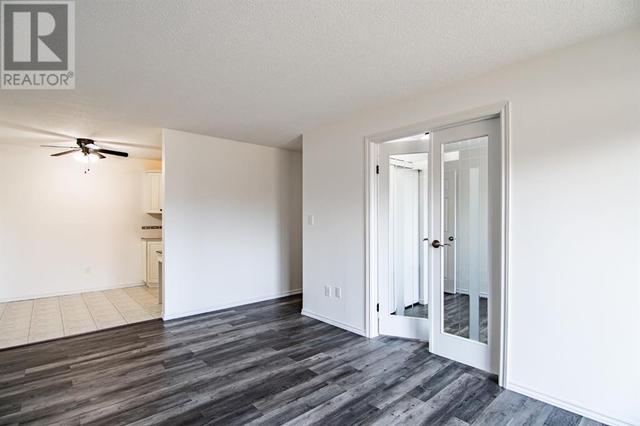 102, - 91 Cosgrove Crescent, Condo with 2 bedrooms, 1 bathrooms and 1 parking in Red Deer AB | Image 31