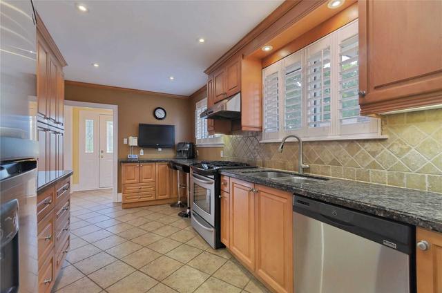 8 Valleycrest Ave, House detached with 4 bedrooms, 2 bathrooms and 8 parking in Markham ON | Image 24