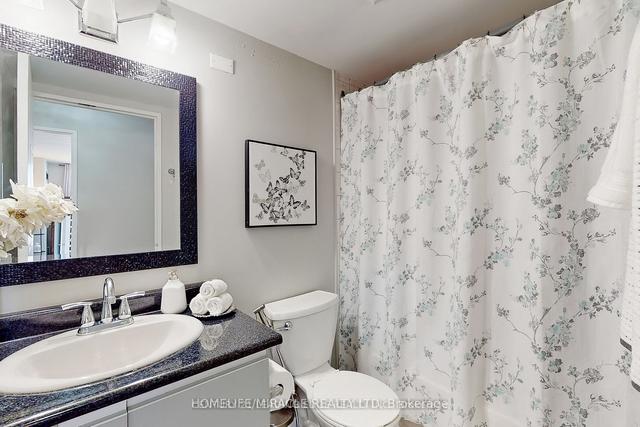1212 - 400 Mclevin Ave, Condo with 1 bedrooms, 1 bathrooms and 1 parking in Toronto ON | Image 5