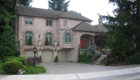 121 Forest Heights Blvd, House detached with 5 bedrooms, 7 bathrooms and 9 parking in Toronto ON | Image 1