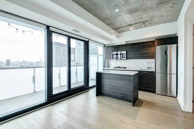 2604 - 11 Charlotte St, Condo with 1 bedrooms, 1 bathrooms and 0 parking in Toronto ON | Image 1