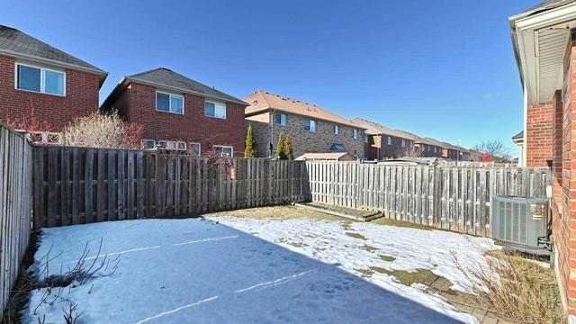 3173 Eclipse Ave, House semidetached with 3 bedrooms, 4 bathrooms and 3 parking in Mississauga ON | Image 19