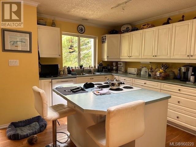 470 Stephens Rd, House detached with 3 bedrooms, 2 bathrooms and 3 parking in Nanaimo B BC | Image 8