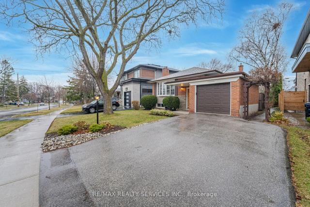 12 Archerhill Dr, House detached with 3 bedrooms, 2 bathrooms and 3 parking in Toronto ON | Image 17