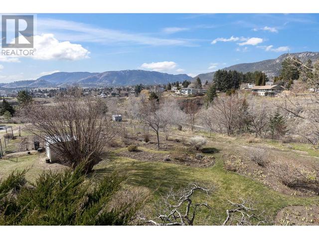 503 Newton Drive, House detached with 4 bedrooms, 3 bathrooms and 5 parking in Okanagan Similkameen F BC | Image 14