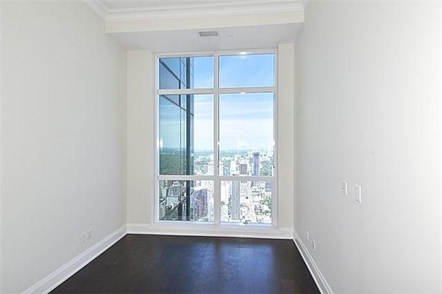 7702 - 388 Yonge St, Condo with 2 bedrooms, 3 bathrooms and 2 parking in Toronto ON | Image 17