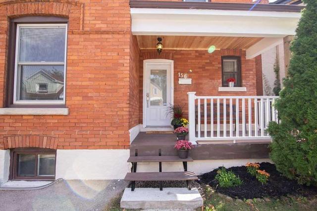 156 Strathcona Ave N, House detached with 4 bedrooms, 2 bathrooms and 1 parking in Hamilton ON | Image 2